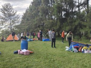Primer y segundo año del Instituto realizan un Campamento Educativo